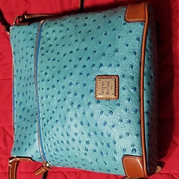 Dooney and Bourke crossbody purse - Picture 2 of 4